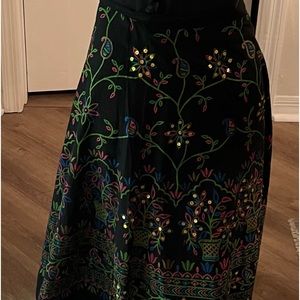 Ladies Skirt